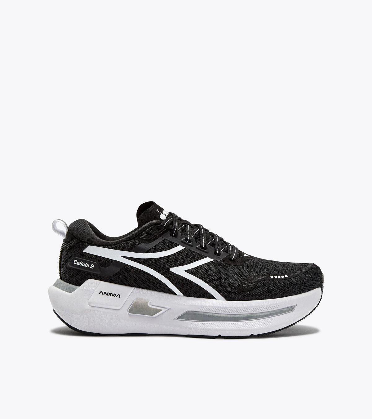 Black Diadora Cellula 2 – Women's running shoe with white sole on a white background