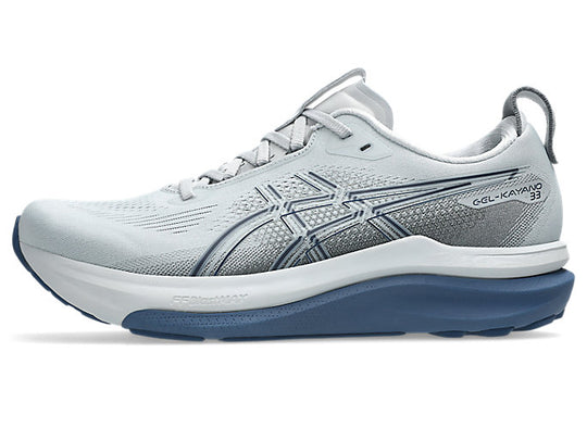A light gray and white Asics Gel-Kayano 33 – Men&