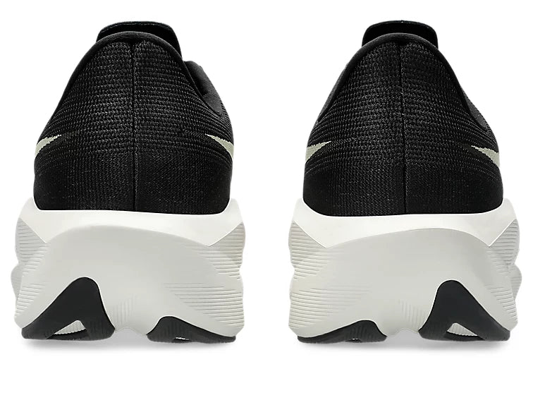 Asics Novablast 6 -- Men&
