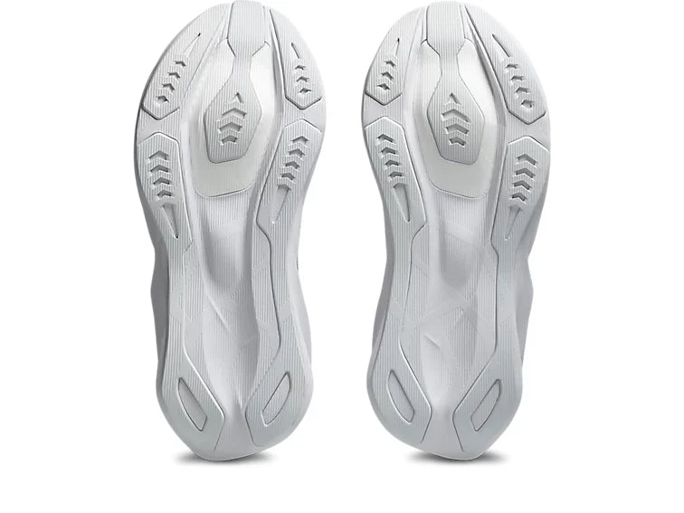 Asics Novablast 6 -- Women&