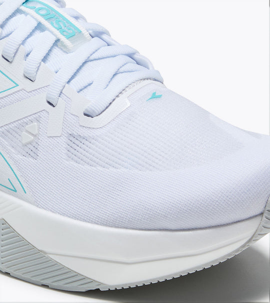 Corsa--Women&
