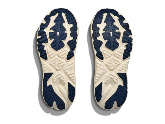 Top-down view of a pair of Hoka Arahi 8 – Women&
