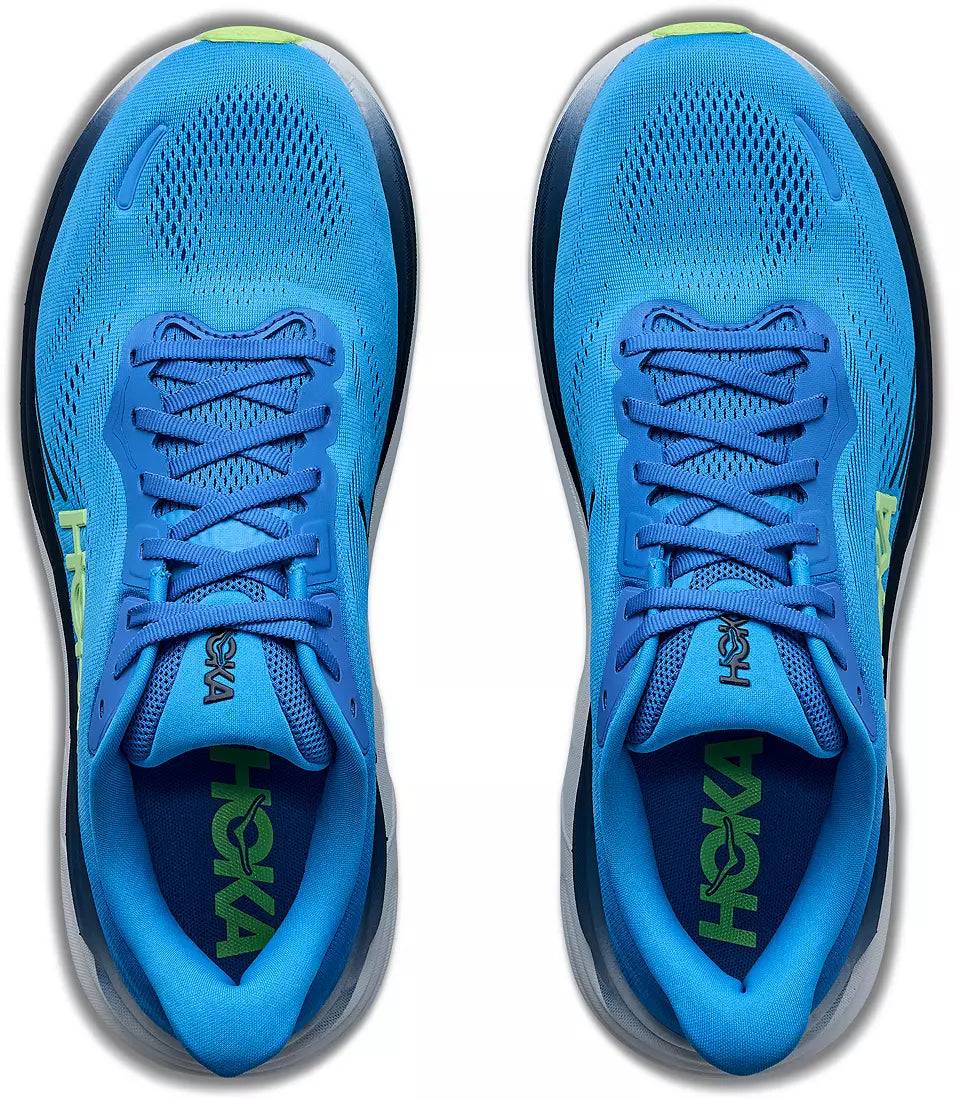 A pair of Hoka Clifton 11 – Men&