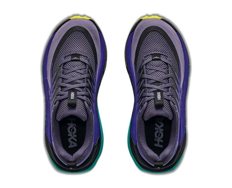 A pair of Stinson 8 – Women&