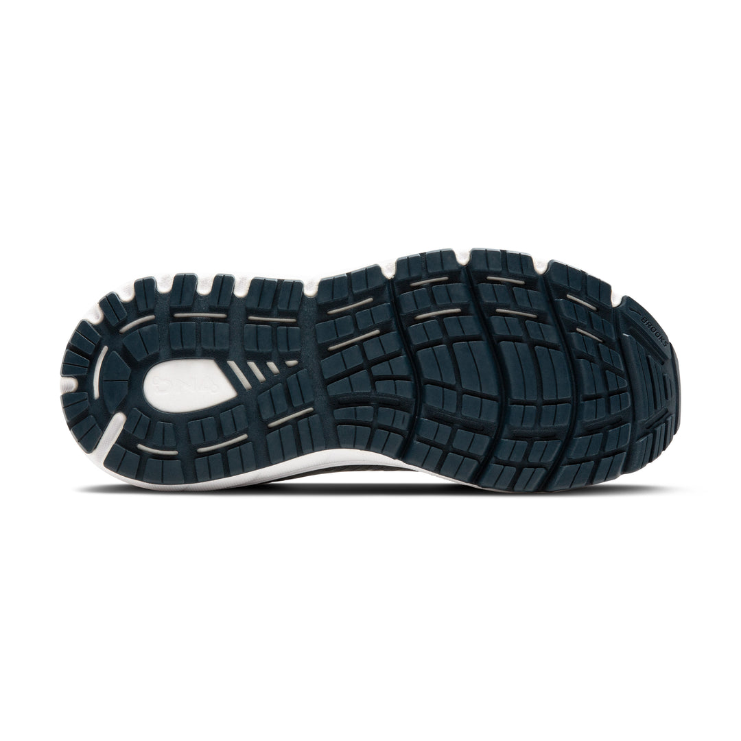 Close-up of a Brooks Addiction Gts 15 – Women&