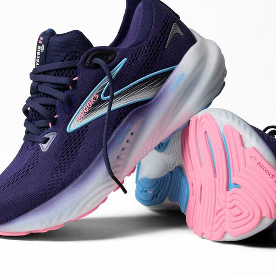 Navy and pink Brooks Glycerin Gts 22 – Women&