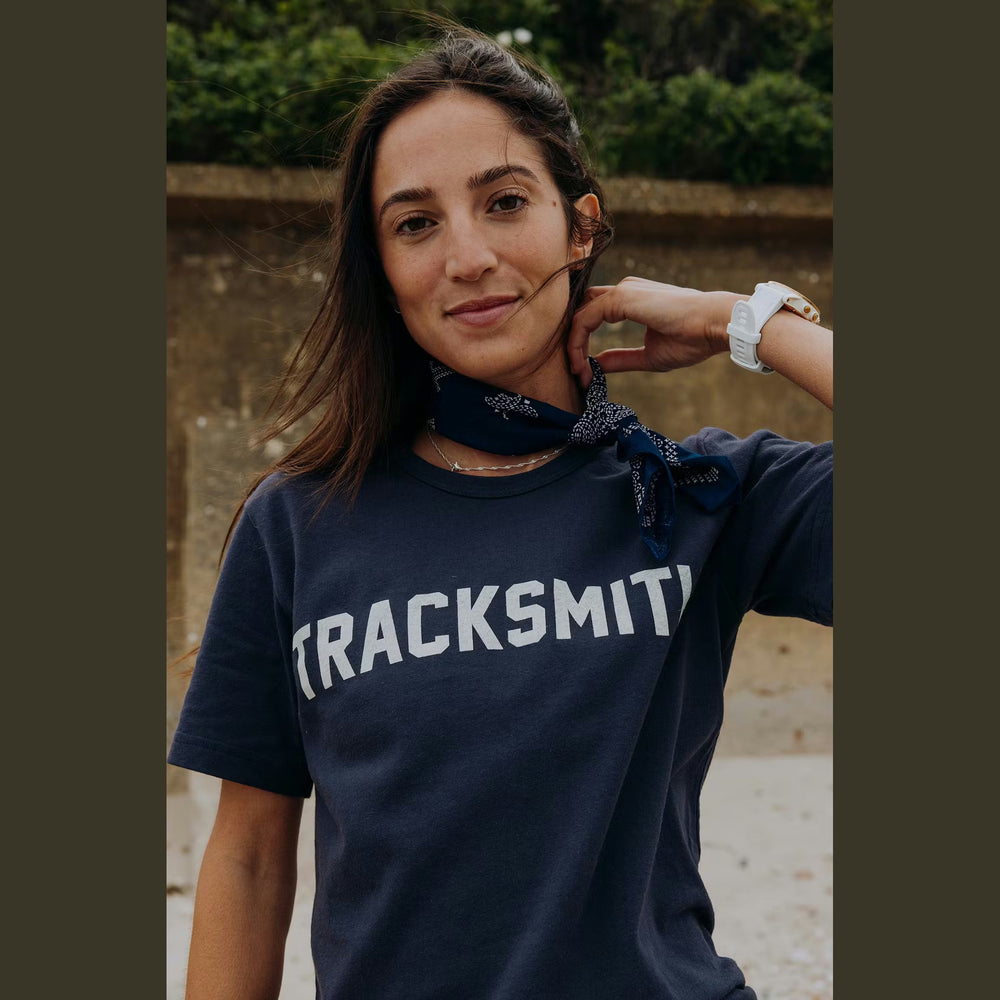 Tracksmith Grayboy Tee – Men's – Navy/Ivory