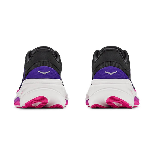 A pair of Clifton Pro – Women&