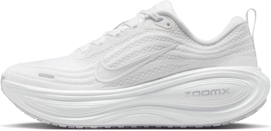 A white Nike Vomero Plus - Women&