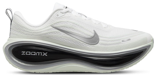 A white Nike Vomero Plus RR - Men&