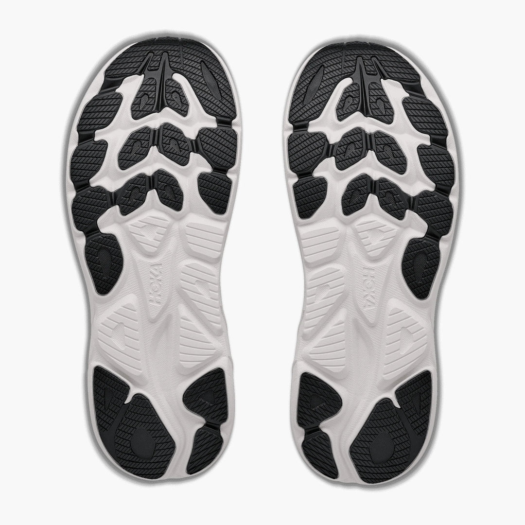 A pair of Hoka Clifton 11 – Men&