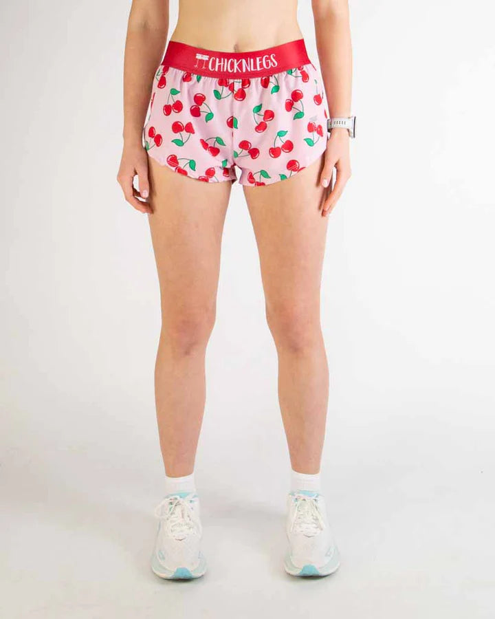 Chicknlegs Chicknlegs 1.5" Split Shorts – Women&