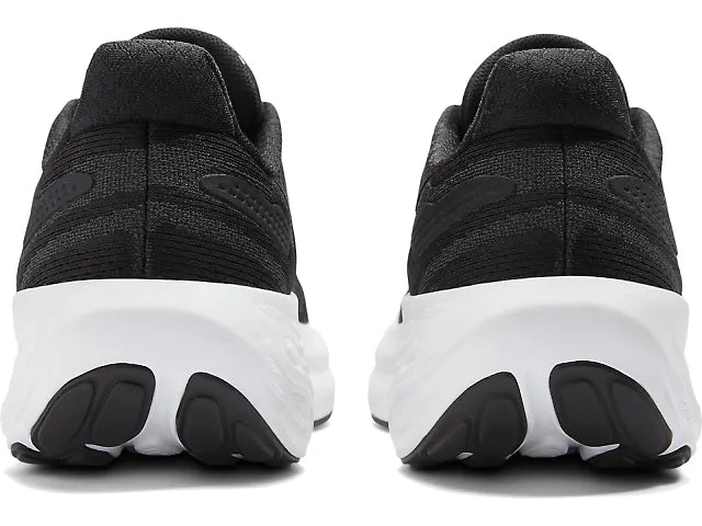 Black and white New Balance 860 V13 – Kids&