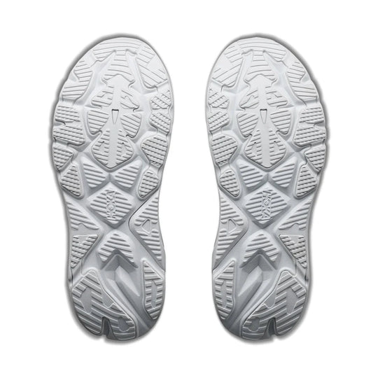 A pair of white Arahi 9 -- Men&