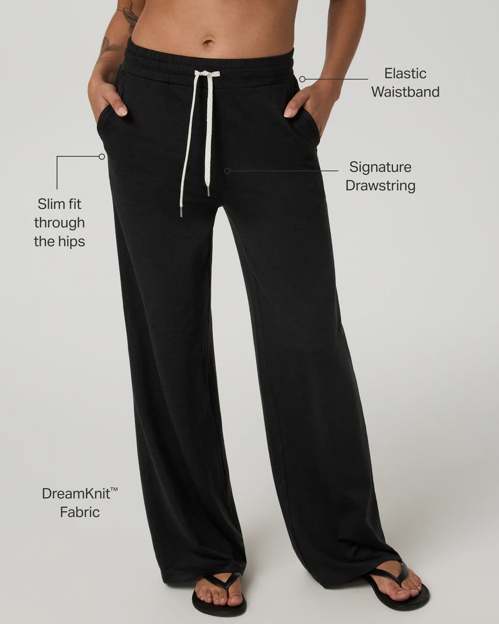 Vuori Halo Essential Wideleg – Women's – Black Heather