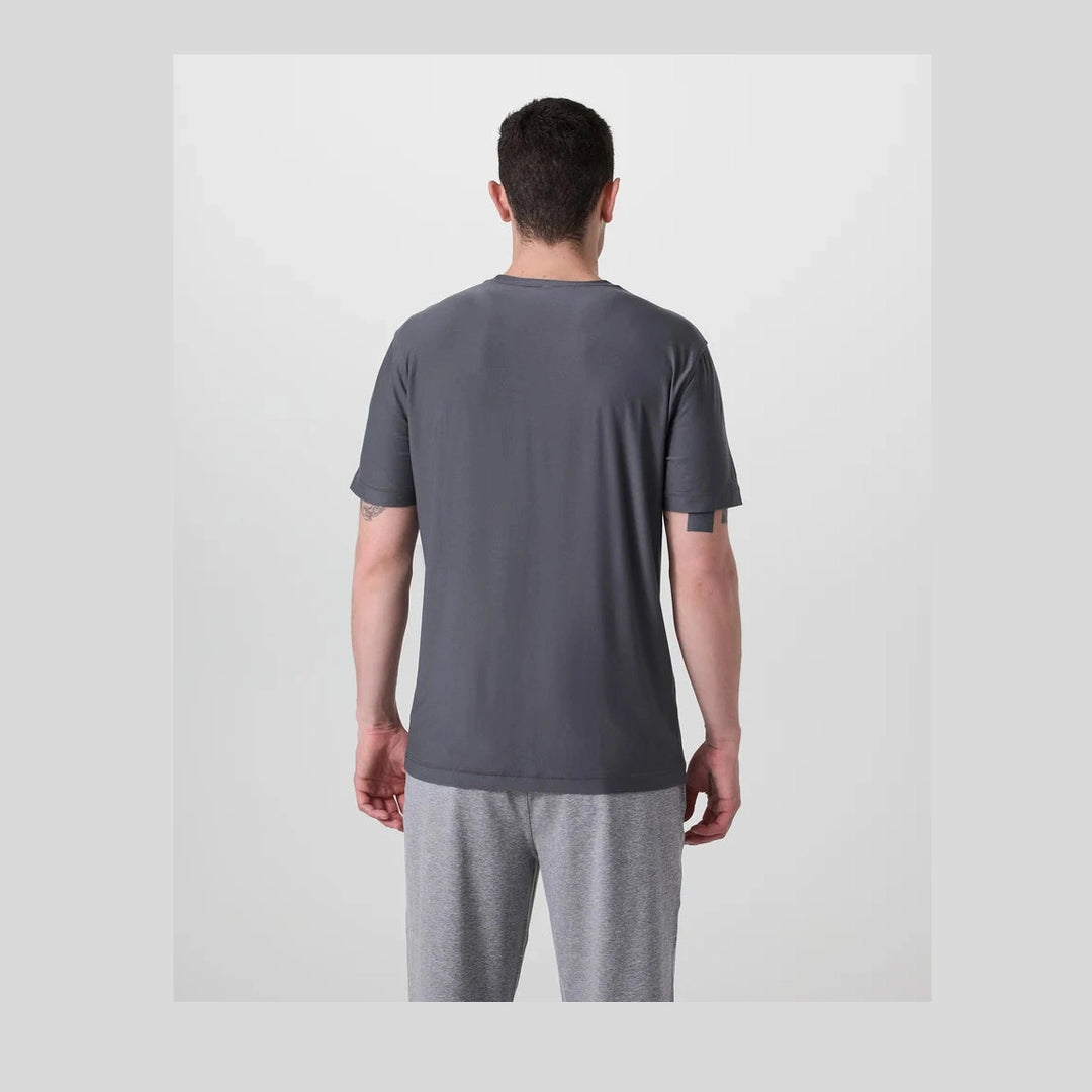 Vuori Strato Tech Tee – Men&
