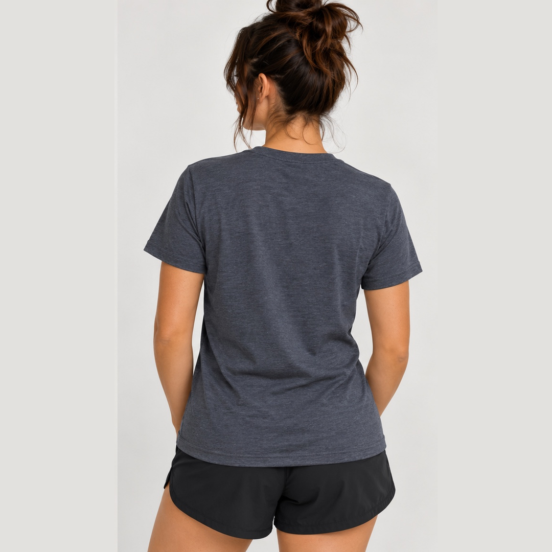 A woman viewed from behind wearing a dark heather gray Classic Fit S/S Sp - Trail Girl – Women&