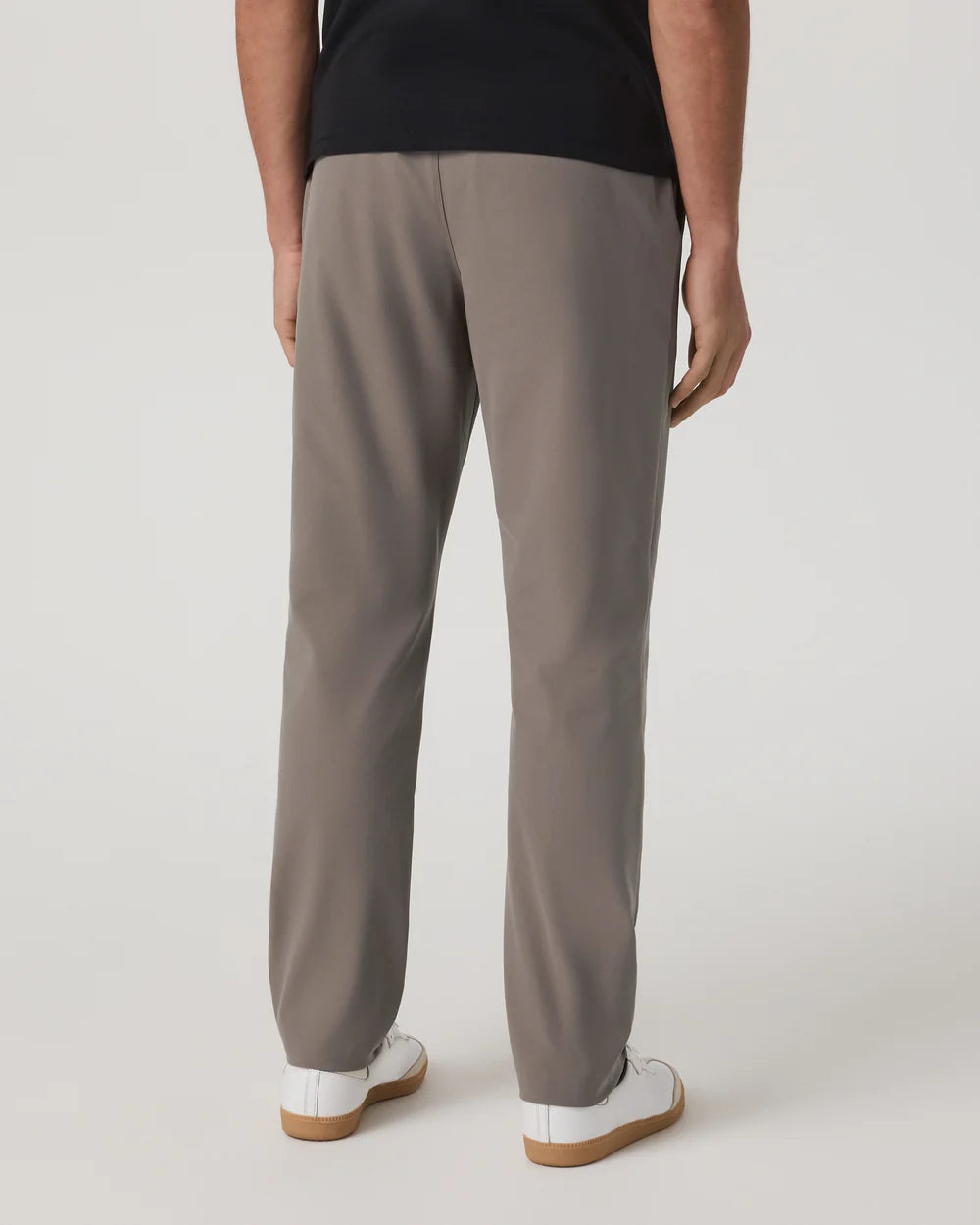 Vuori Meta Elastic Waist Pant – Men's – Smokey Taupe