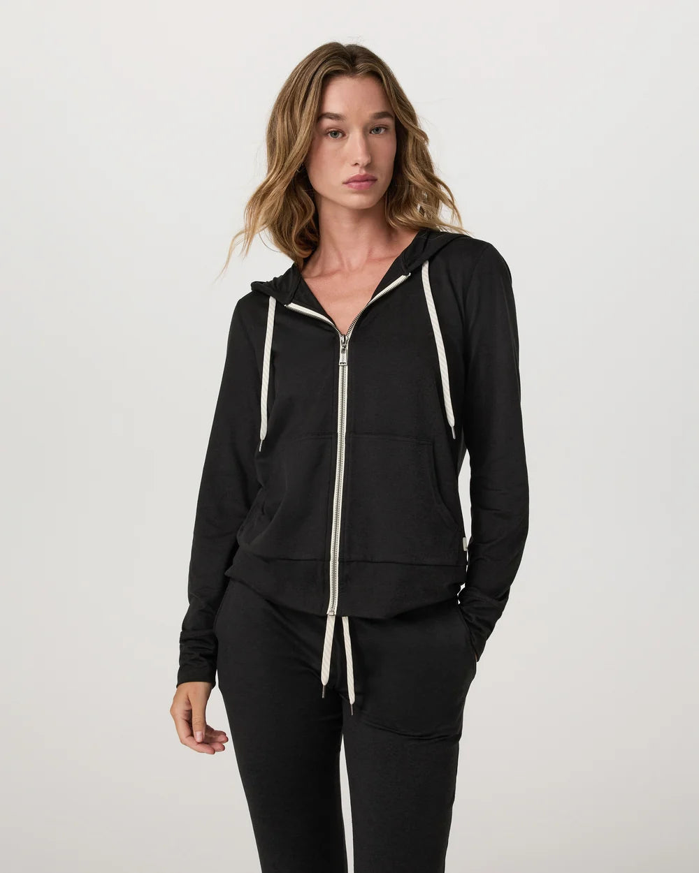 Vuori Halo Perform Hoodie 2.0 – Women's – Black Heather
