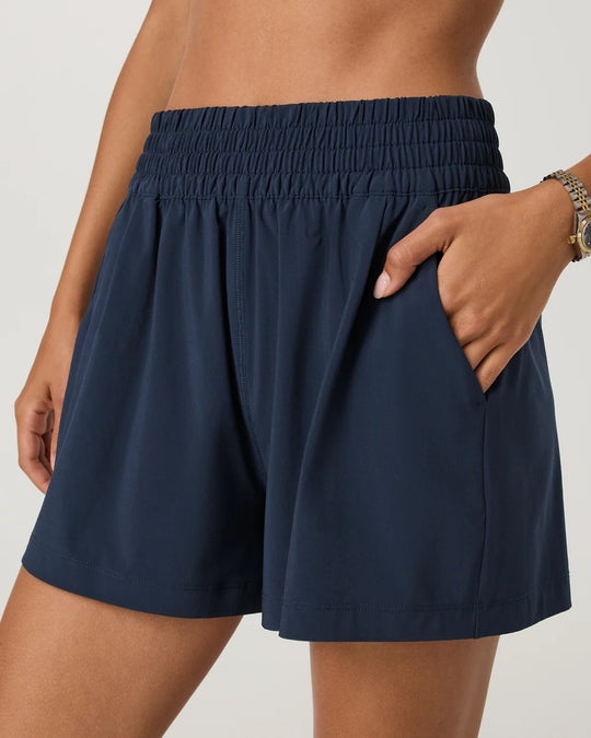 Vuori Villa Short--Women&
