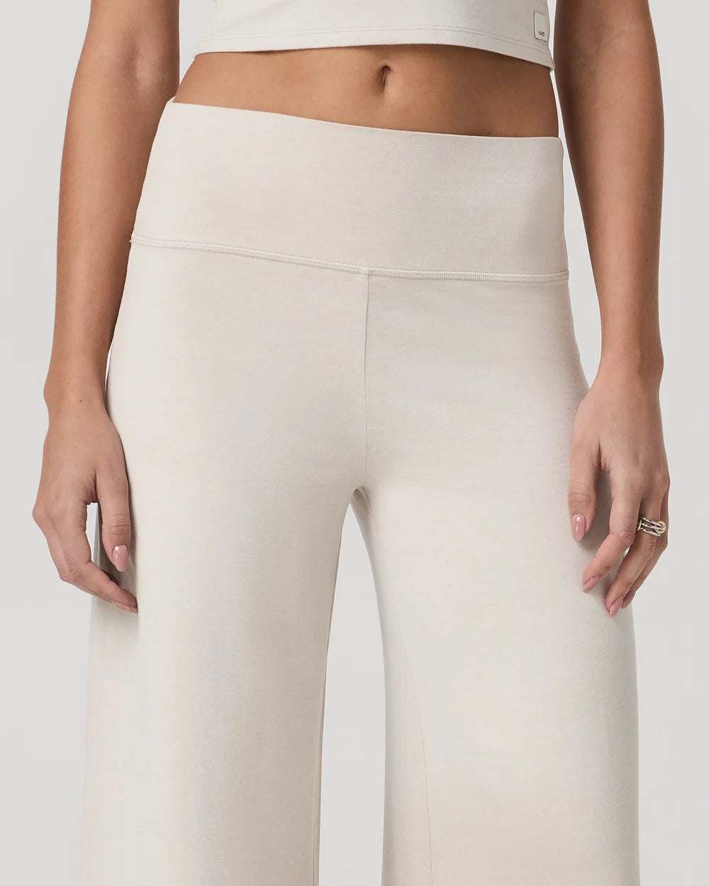 Vuori Halo Easy Wideleg Pant – Women's – Ecru Heather