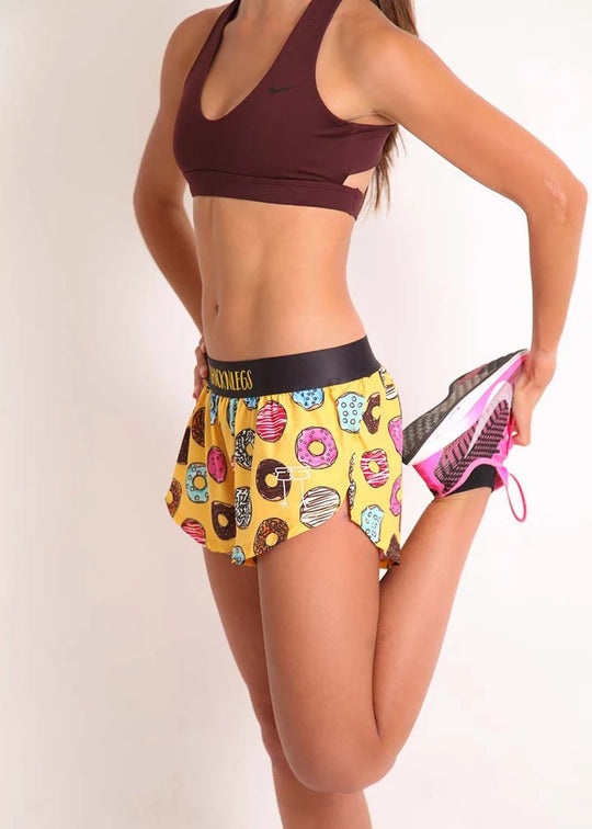 Chicknlegs Chicknlegs 1.5" Split Shorts – Women&