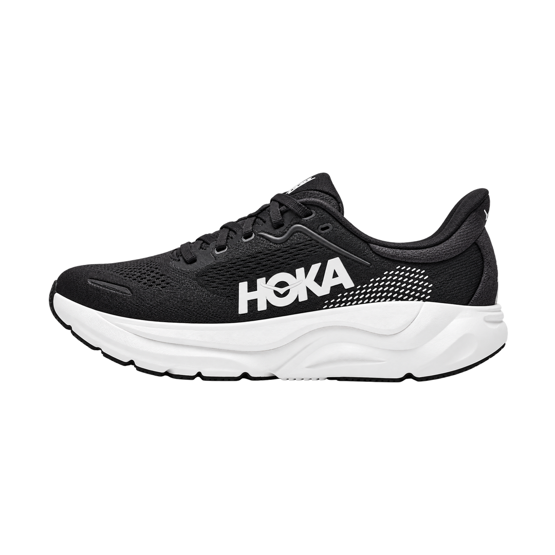 A black Hoka Arahi 9 -- Women&