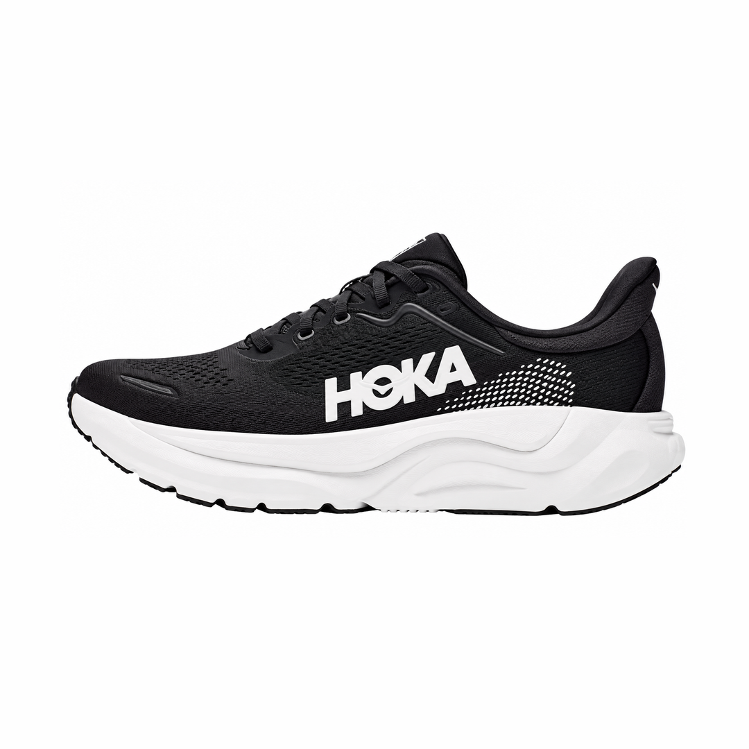 A black Hoka Arahi 9 -- Men&