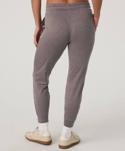 Vuori Performance Jogger – Women&