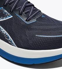 Diadora Vigore 5 – Men’s – Blue Corsair/white