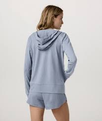 Vuori Halo Perform Hoodie 2.0 – Women's – Sea Glass Heather