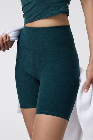 Vuori Clean Elevation Shorty – Women's – Moss Heather