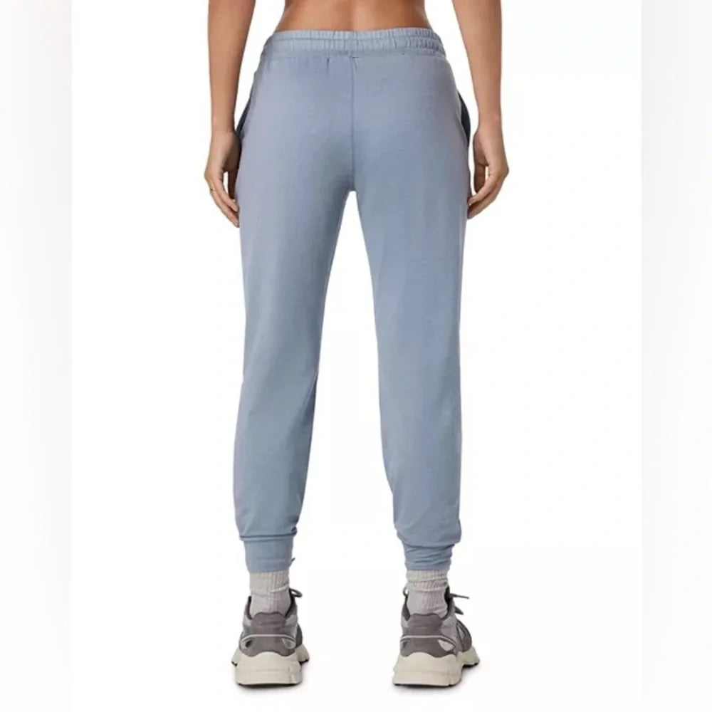 Vuori Performance Jogger – Women&