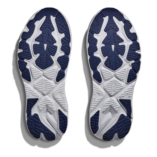 A pair of Hoka Arahi 8 – Men&