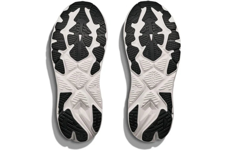 A pair of Hoka Gaviota 6 – Women&
