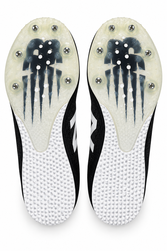 A pair of New Balance Md500 V7 – Women&