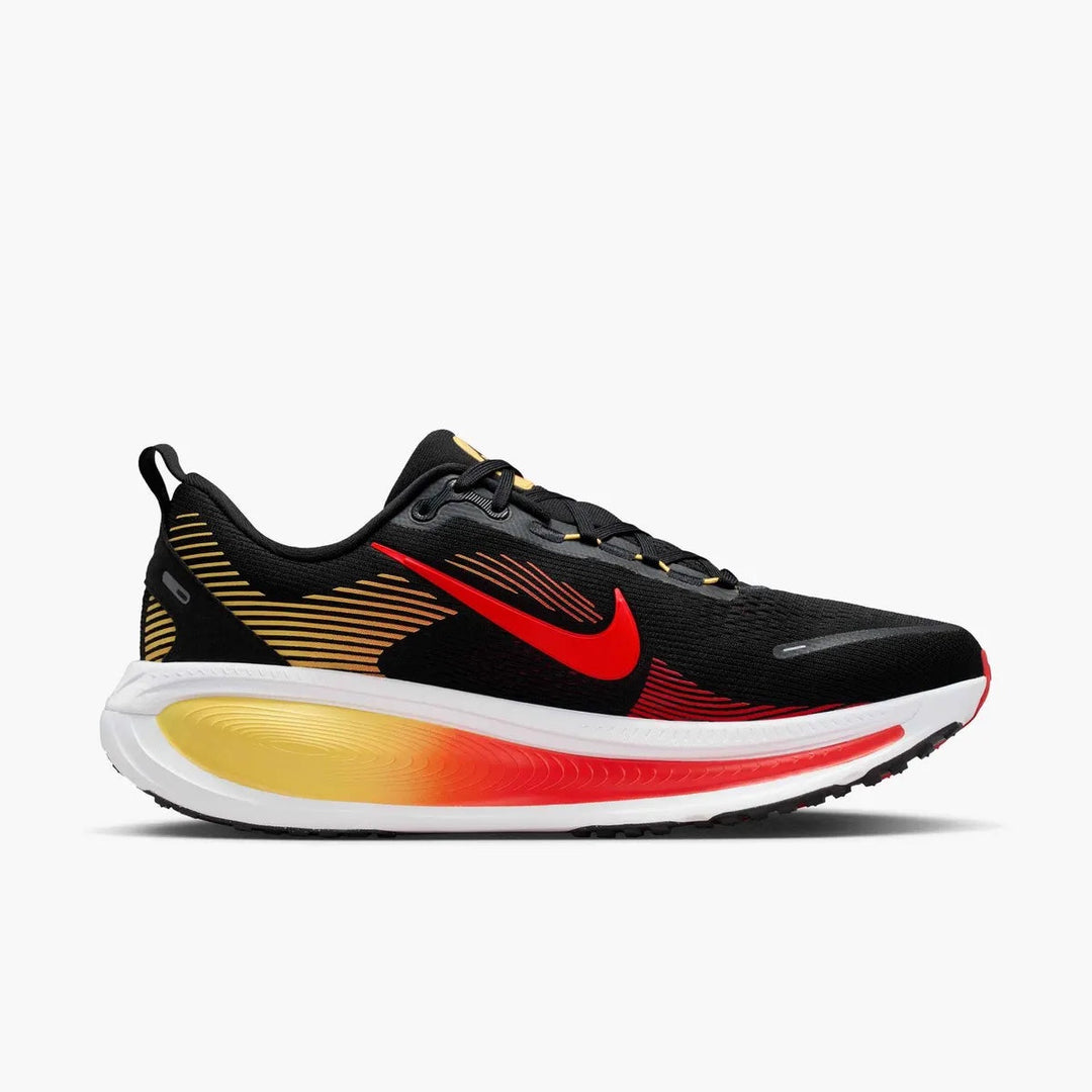 Nike Vomero 18 – Men’s – Black/bright Crimson-lt Crimson