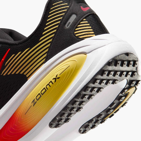 Nike Vomero 18 – Men’s – Black/bright Crimson-lt Crimson