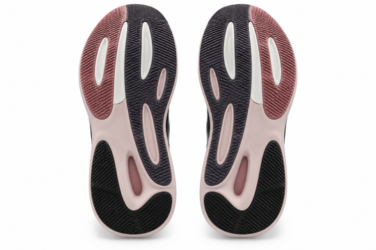 A pair of New Balance Fresh Foam X 860 V15 – Women&