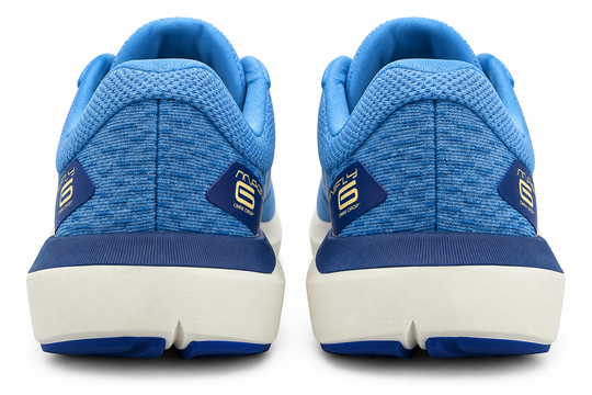 A pair of blue Topo Athletic Magnifly 6 – Women&
