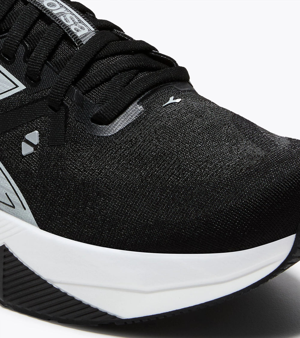 Diadora Corsa - Women's - Black/White